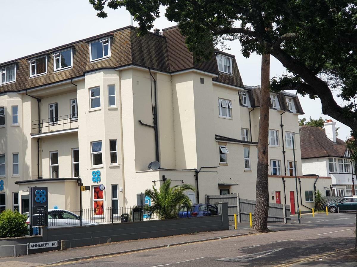 Close To Beach And Town Square Bournemouth Buitenkant foto